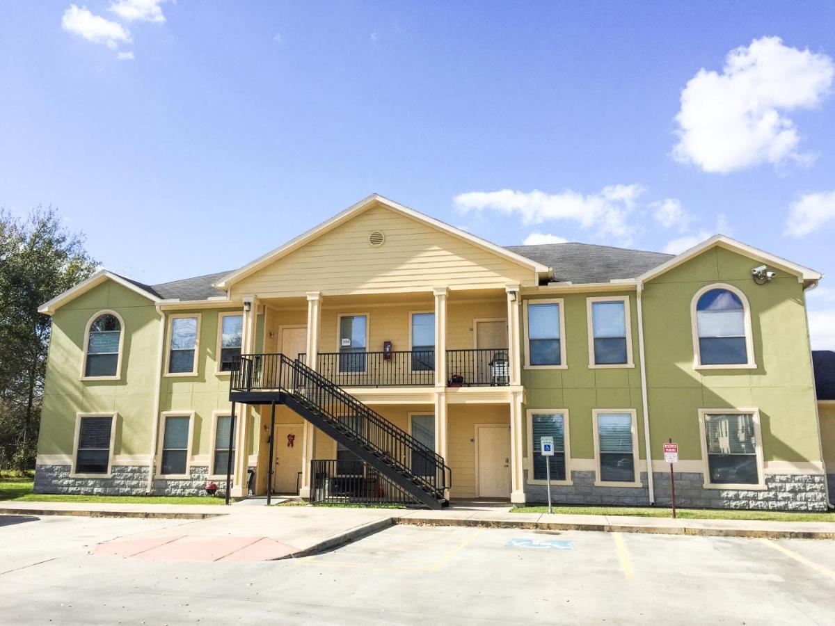 Villa Laverne 3 Bedroom Suite Furnished Condos Houston Exterior photo